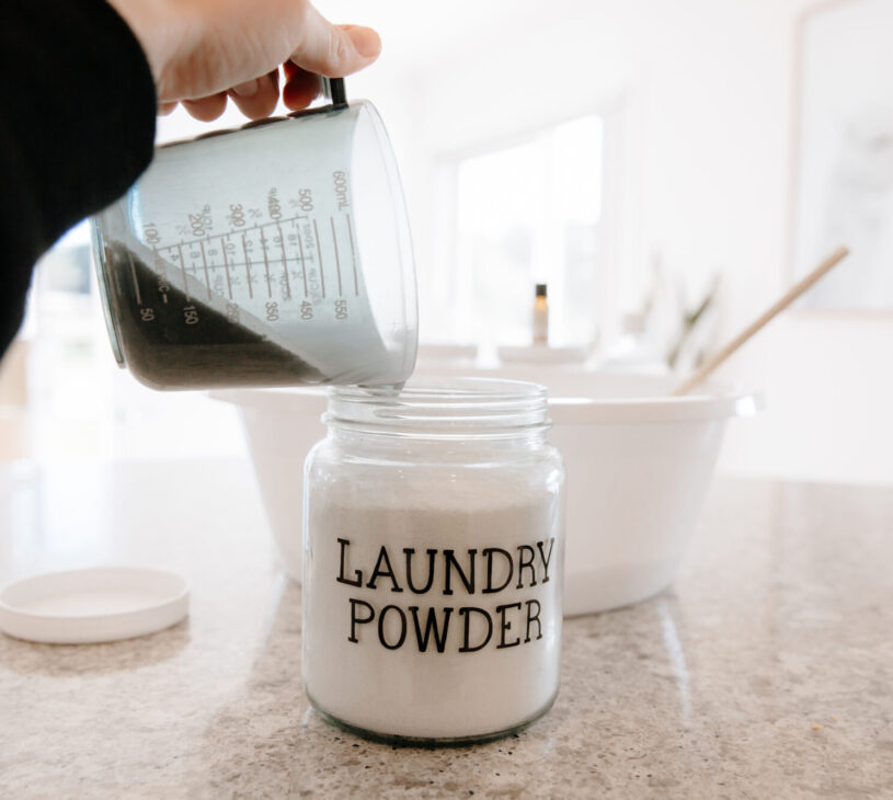 Easily remake your laundry powder and soaker with our replenishment pack