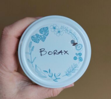 Figgy & Co. blank circular sticker for labelling containers and bottles