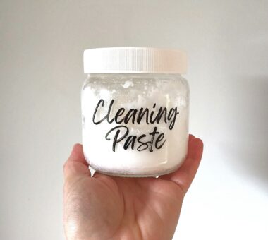 Organise your homemade cleaning products with our DIY home cleaners label set