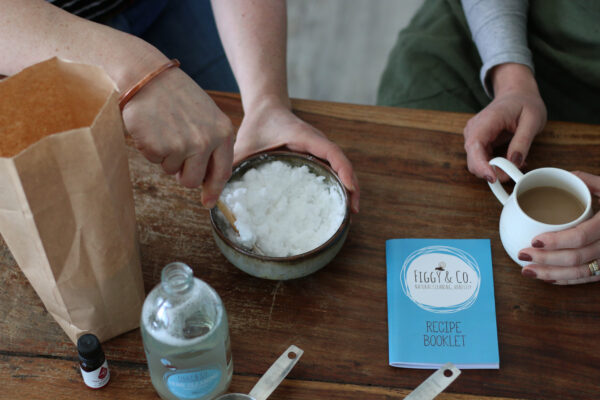 Figgy & Co. guide about natural home cleaning ingredients