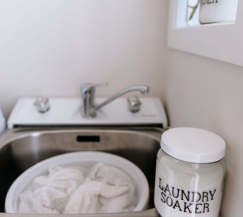 natural laundry soaker ideal for brightening whites