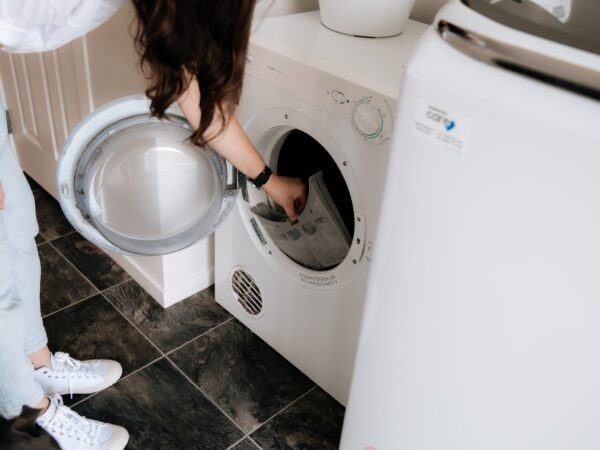 Cleaning the Lint Filter of a Clothes Dryer