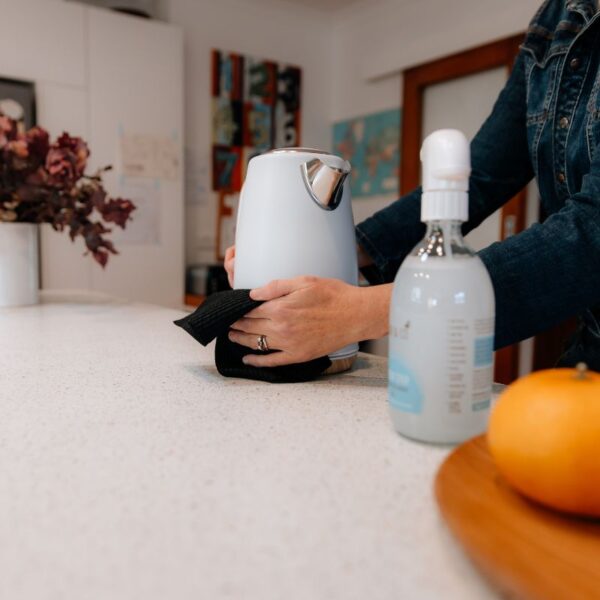 Cleaning the Exterior of a Kettle with Figgy & Co's Everyday Spray